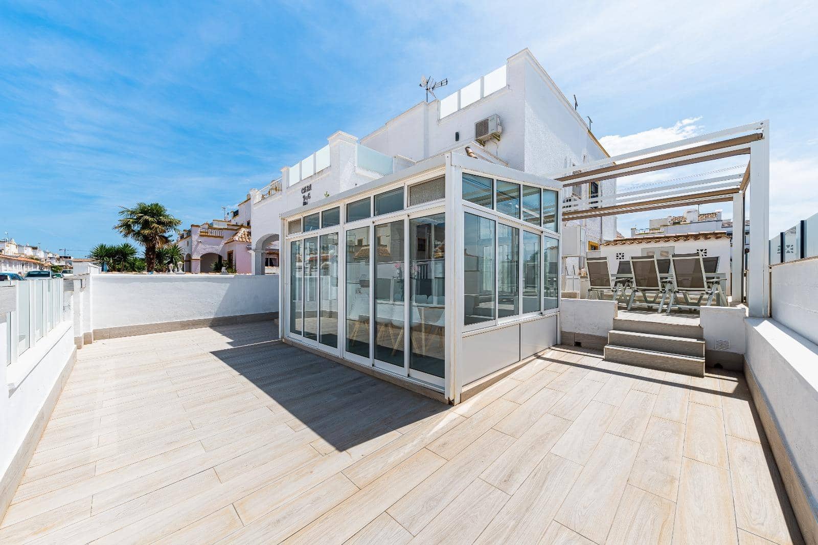 4 soveværelse Villa til salg i Torrevieja med swimmingpool - € 269.000 (Ref: 10168473)