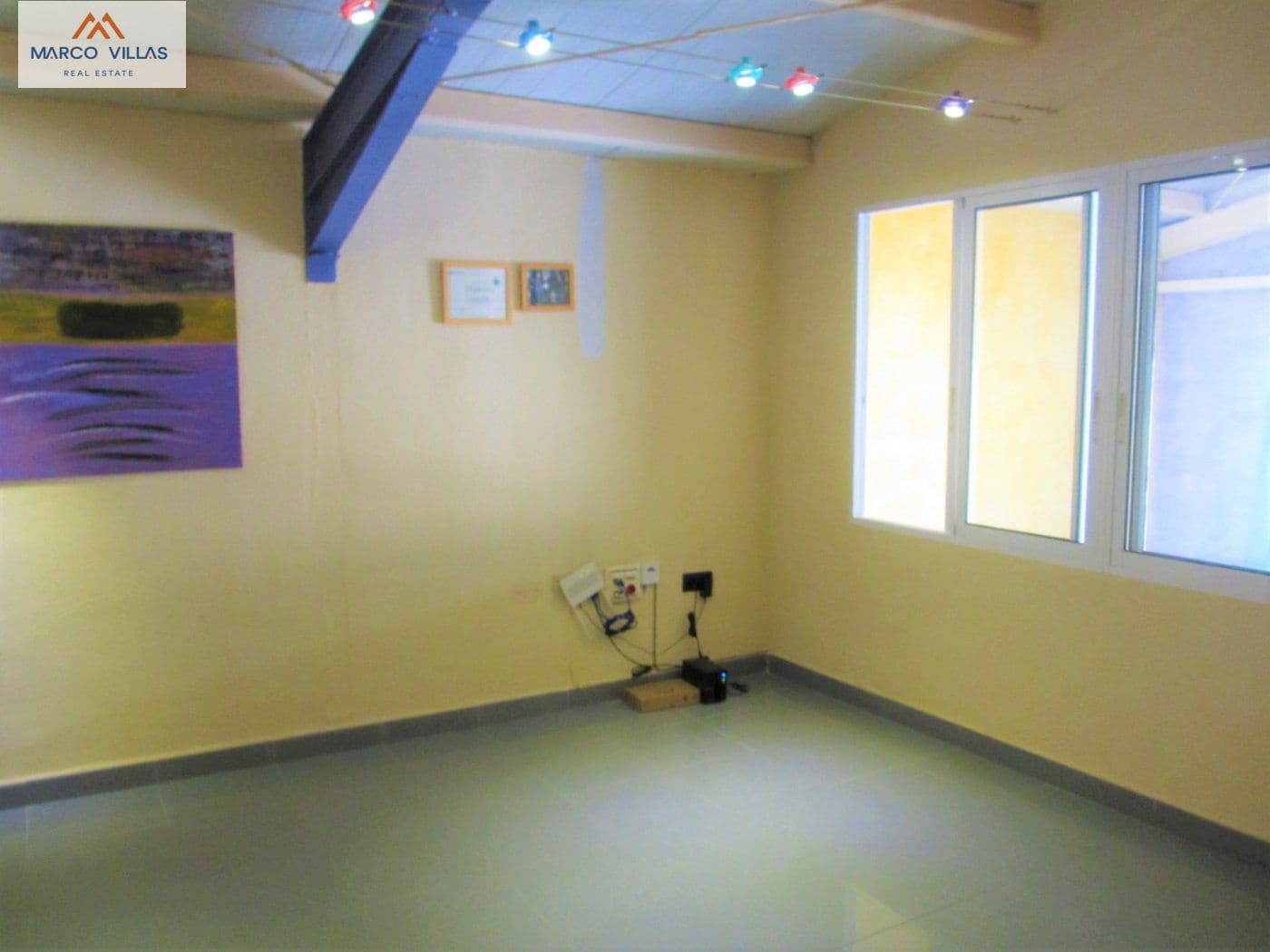 Commercial for sale in San Fulgencio - € 119,000 (Ref: 6164222)