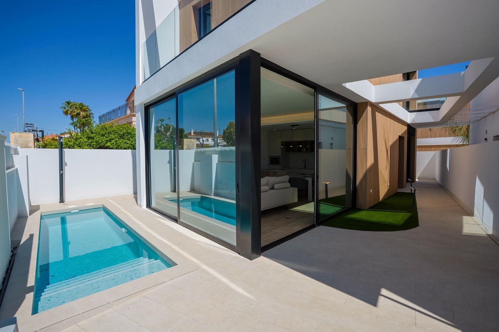 3 bedroom Villa for sale in Torre de la Horadada with pool garage - € 589,000 (Ref: 6475809)