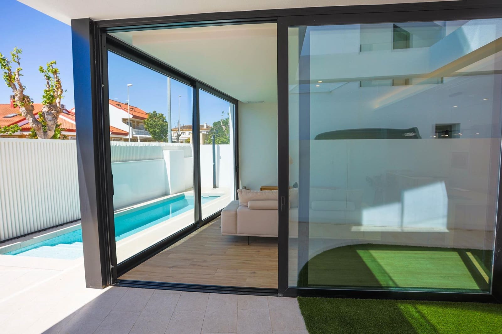 3 bedroom Villa for sale in Torre de la Horadada with pool garage - € 589,000 (Ref: 6475809)