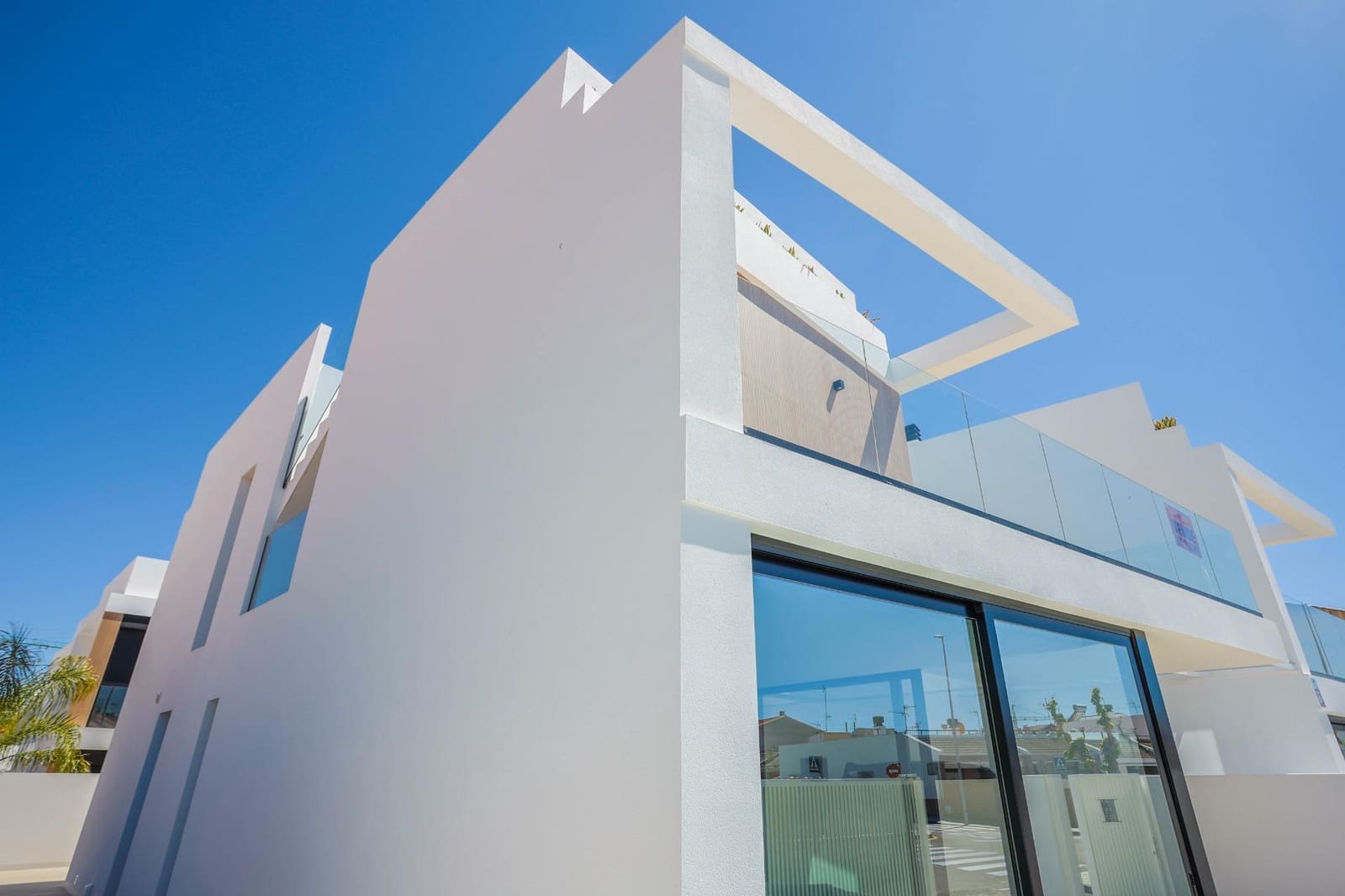 3 bedroom Villa for sale in Torre de la Horadada with pool garage - € 589,000 (Ref: 6475809)