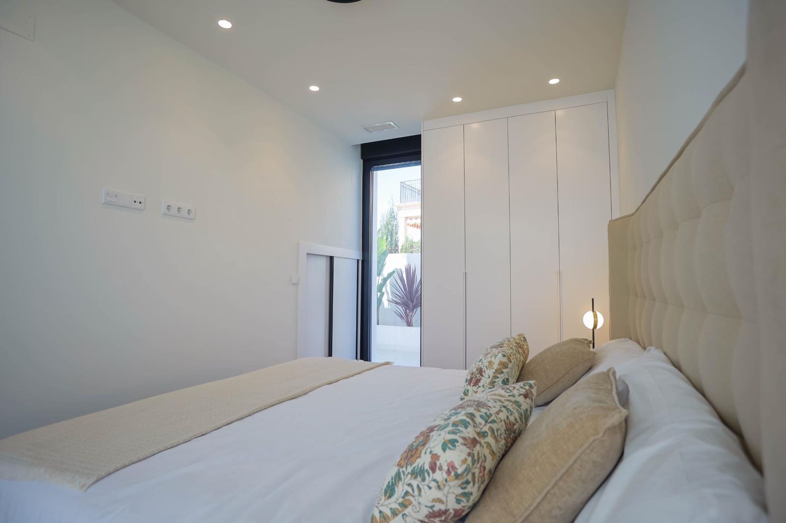 3 bedroom Villa for sale in Torre de la Horadada with pool garage - € 589,000 (Ref: 6475809)