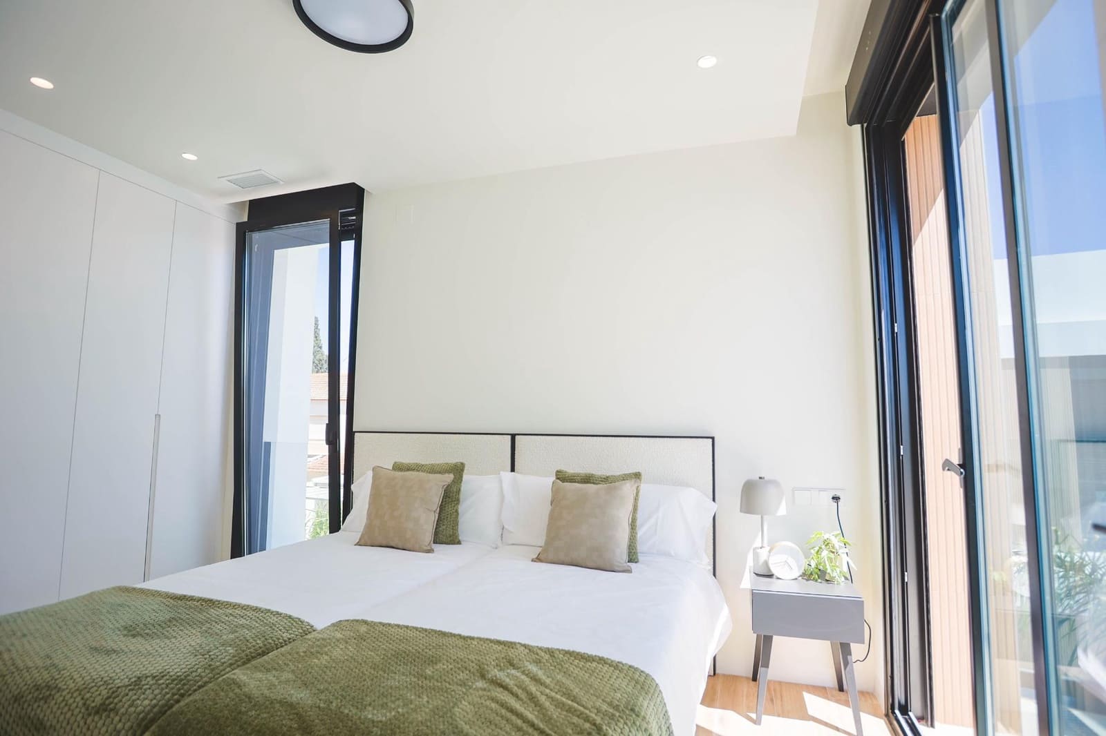 3 bedroom Villa for sale in Torre de la Horadada with pool garage - € 589,000 (Ref: 6475809)