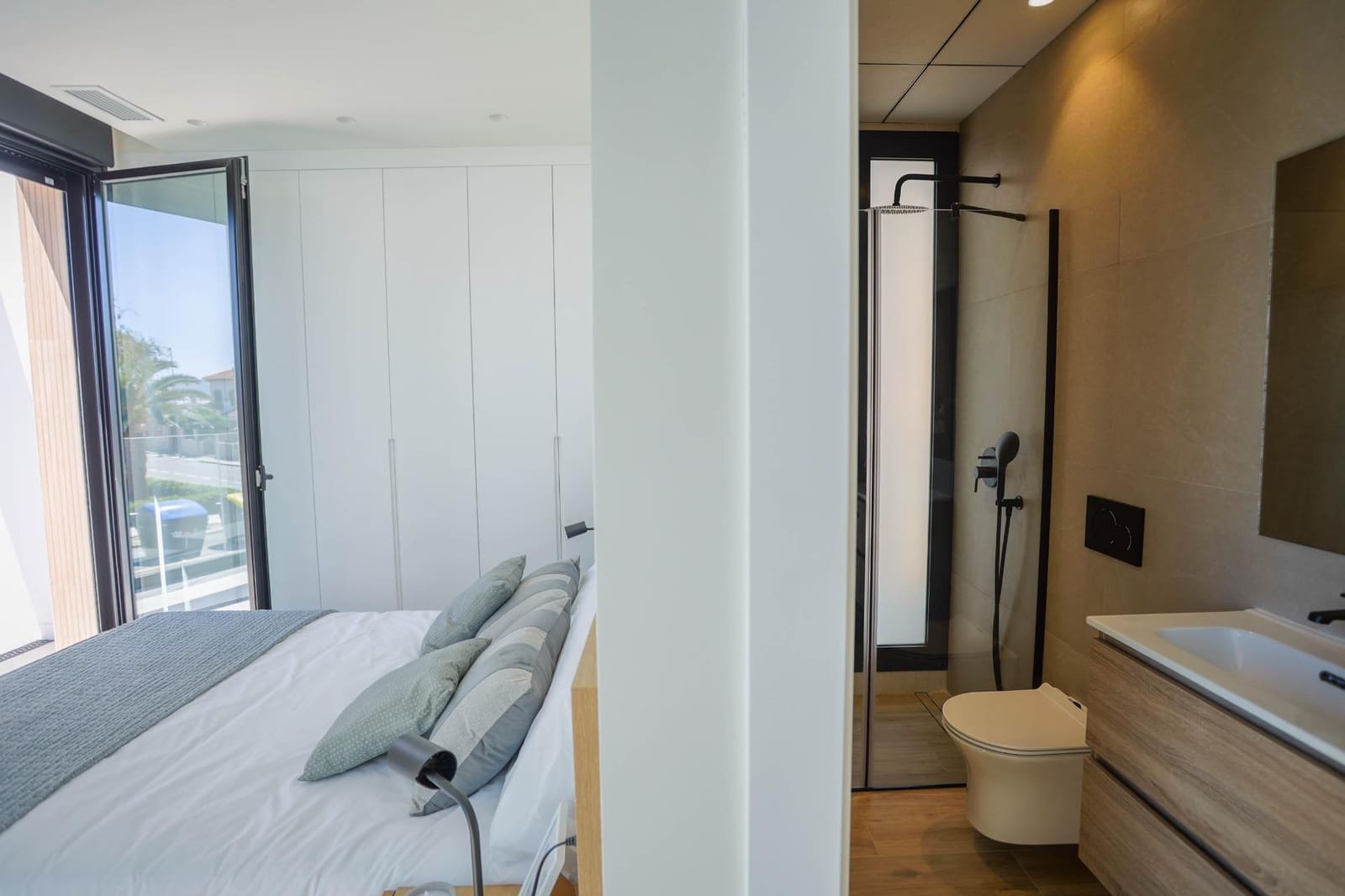 3 bedroom Villa for sale in Torre de la Horadada with pool garage - € 589,000 (Ref: 6475809)