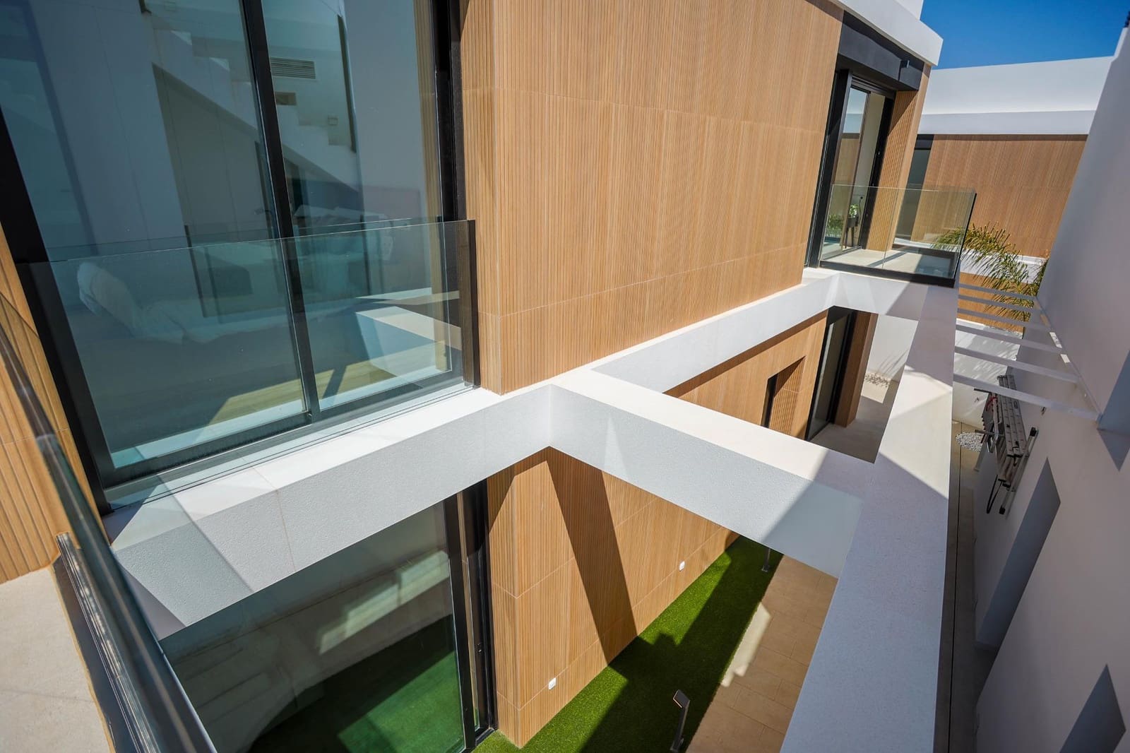 3 bedroom Villa for sale in Torre de la Horadada with pool garage - € 589,000 (Ref: 6475809)