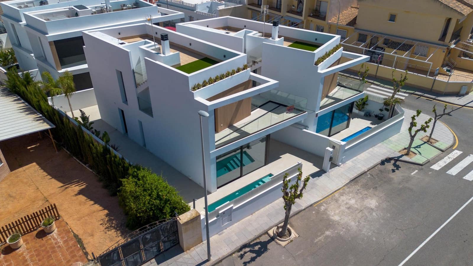 3 bedroom Villa for sale in Torre de la Horadada with pool garage - € 589,000 (Ref: 6475809)