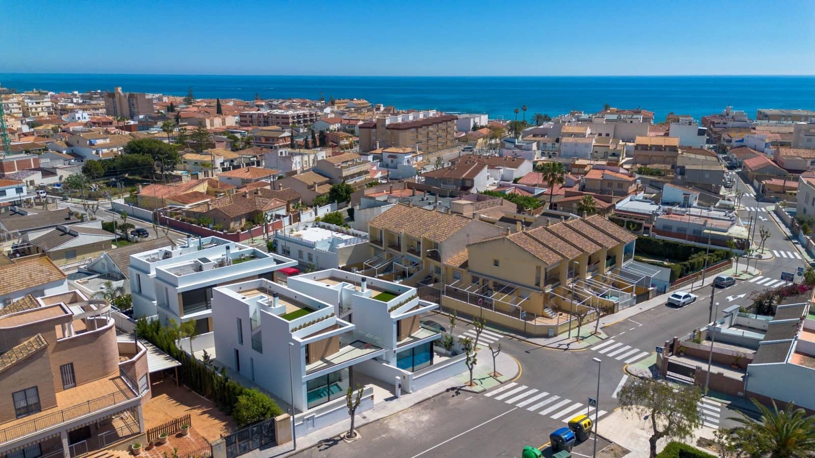 3 bedroom Villa for sale in Torre de la Horadada with pool garage - € 589,000 (Ref: 6475809)