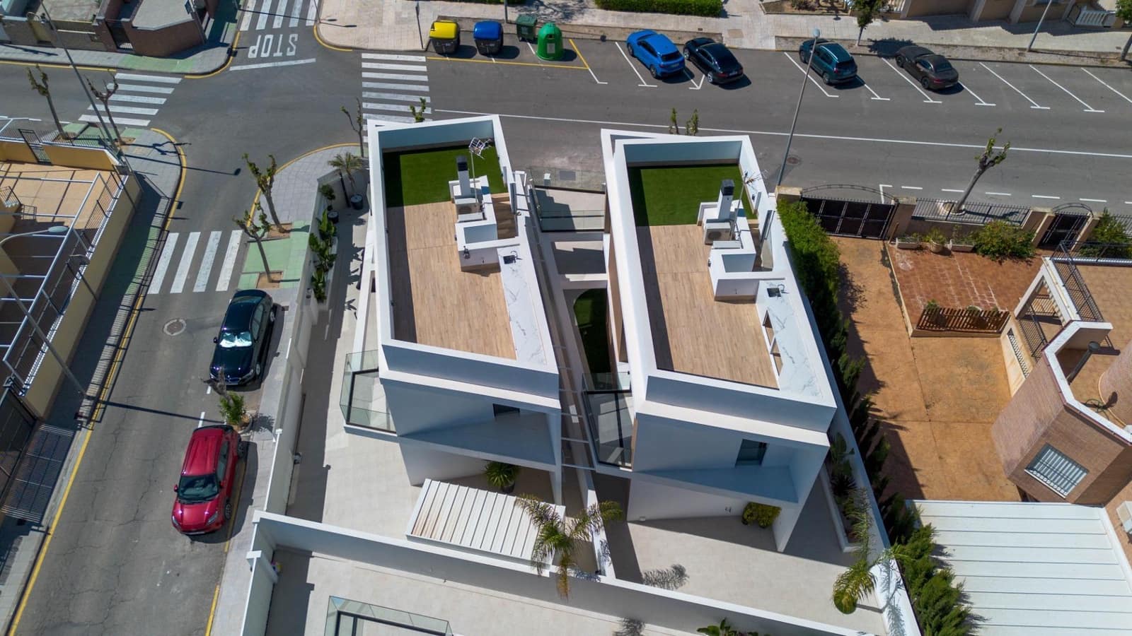 3 bedroom Villa for sale in Torre de la Horadada with pool garage - € 589,000 (Ref: 6475809)