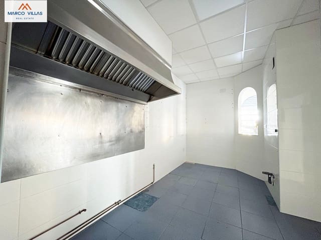 Comercial para venda em Guardamar del Segura - 195 000 € (Ref: 6699645)