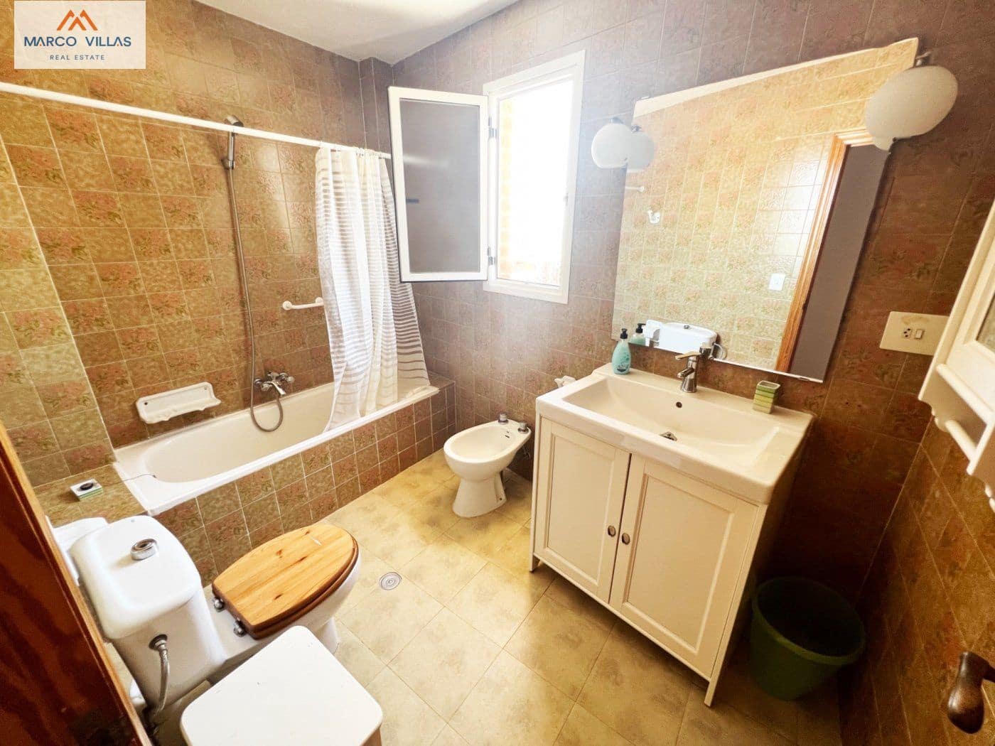 7 sypialnia Willa na sprzedaż w Guardamar del Segura - 750 000 € (Ref: 7009217)