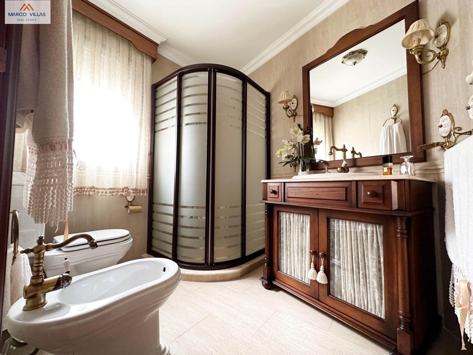 3 soveværelse Byhus til salg i Callosa de Segura med garage - € 420.000 (Ref: 7653219)