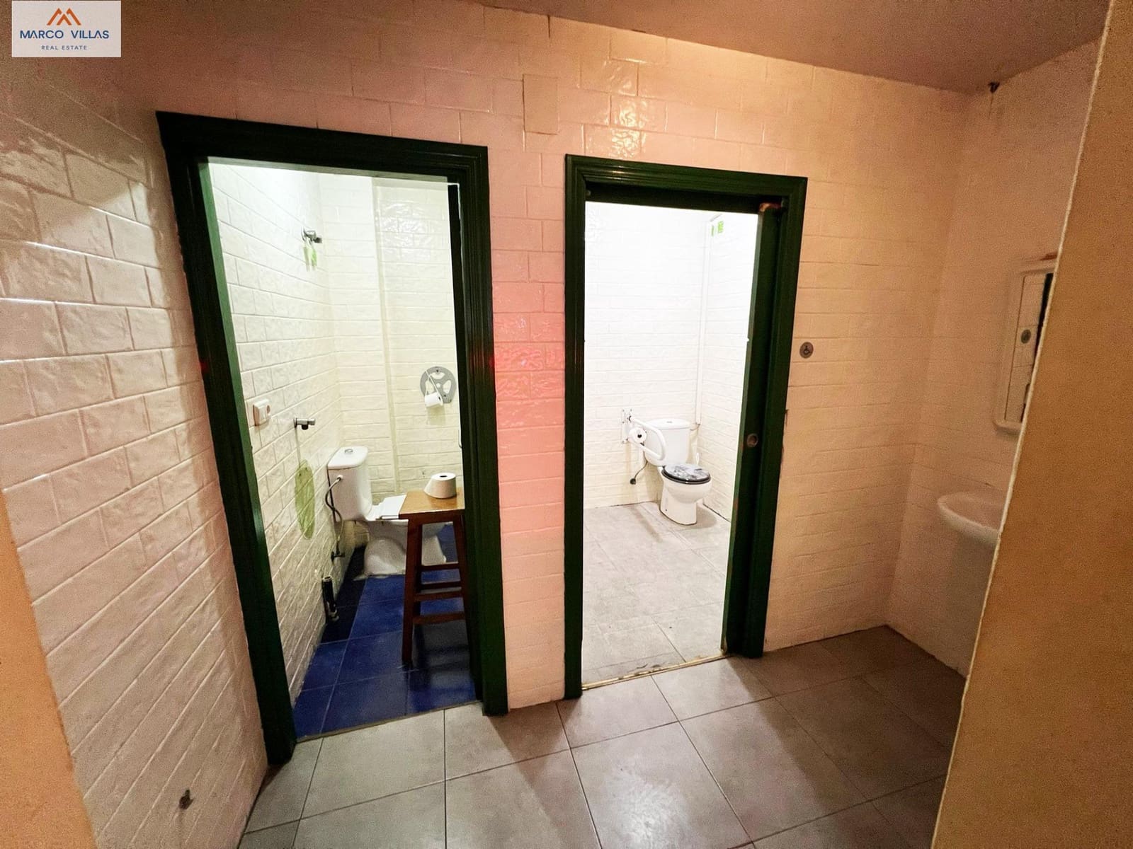 Commercial for sale in San Fulgencio - € 78,000 (Ref: 7865402)