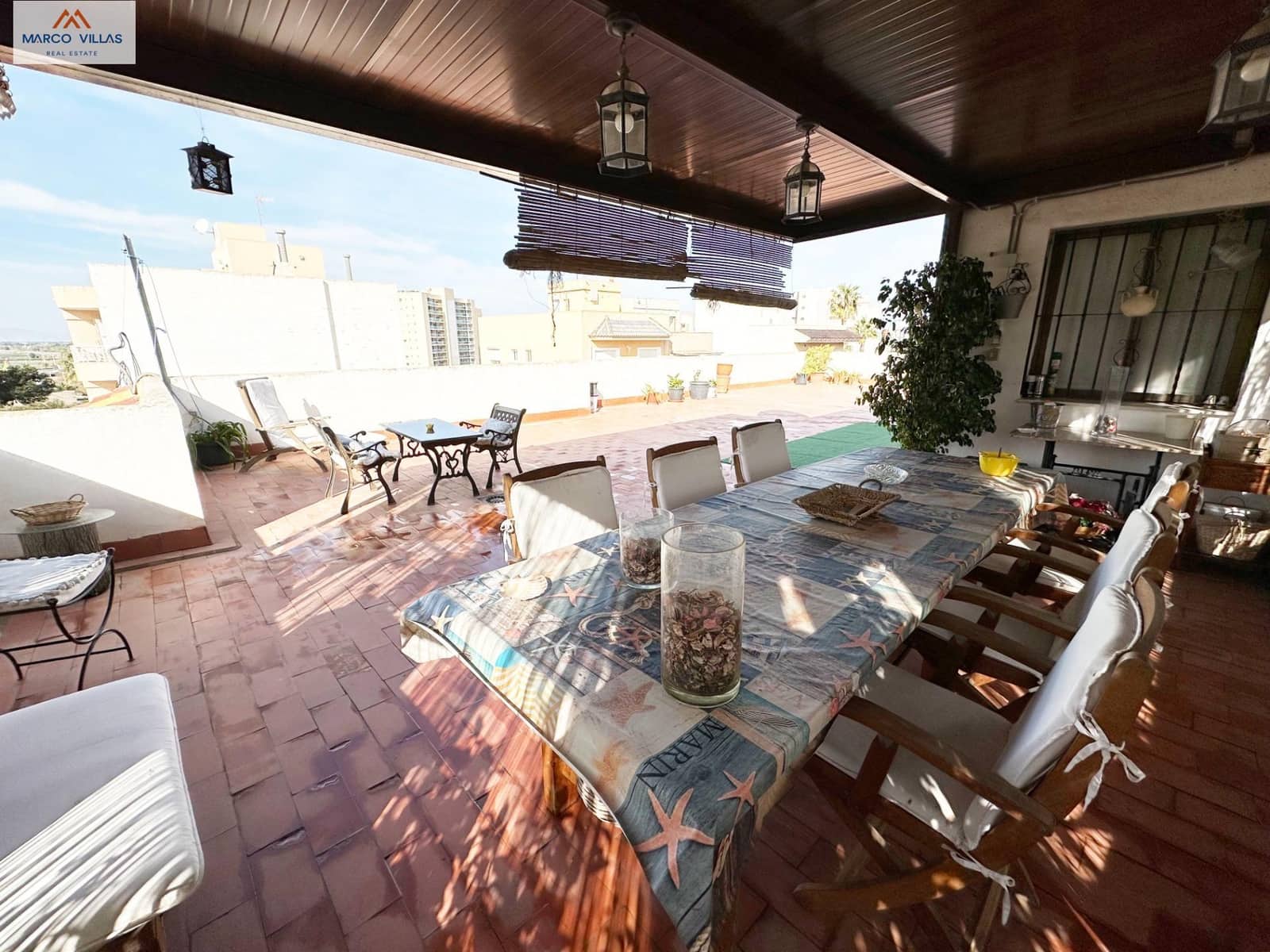 4 soverom Villa til salgs i Guardamar del Segura med garasje - € 485 000 (Ref: 8089735)