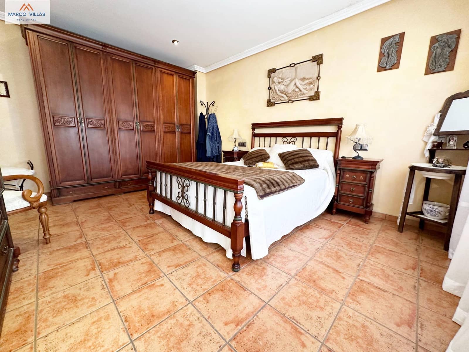 4 soverom Villa til salgs i Guardamar del Segura med garasje - € 485 000 (Ref: 8089735)