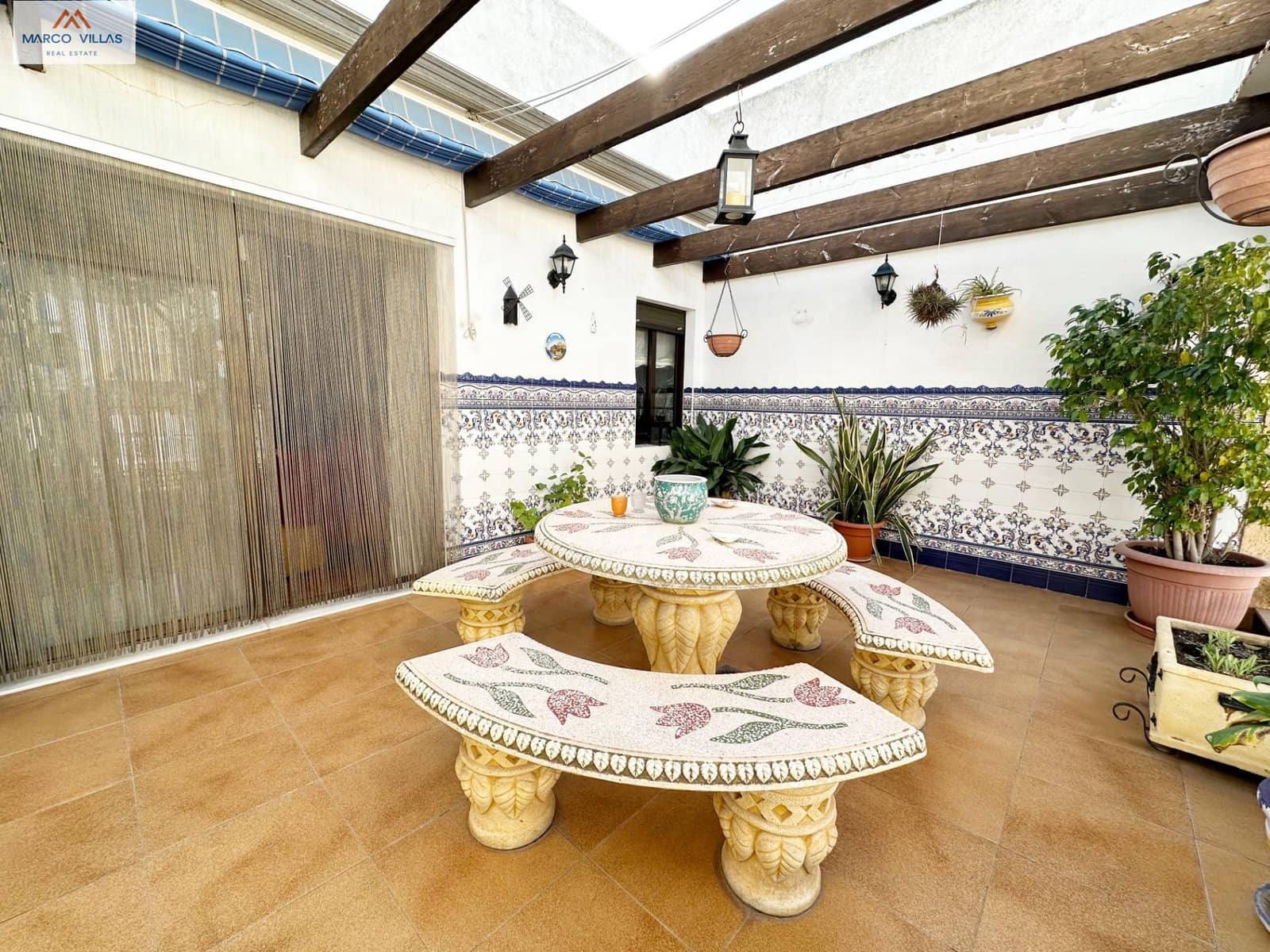 4 soverom Villa til salgs i Guardamar del Segura med garasje - € 485 000 (Ref: 8089735)