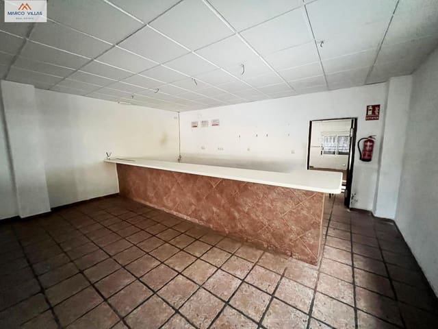 Restaurant/Bar for sale in Guardamar del Segura - € 399,000 (Ref: 8100835)