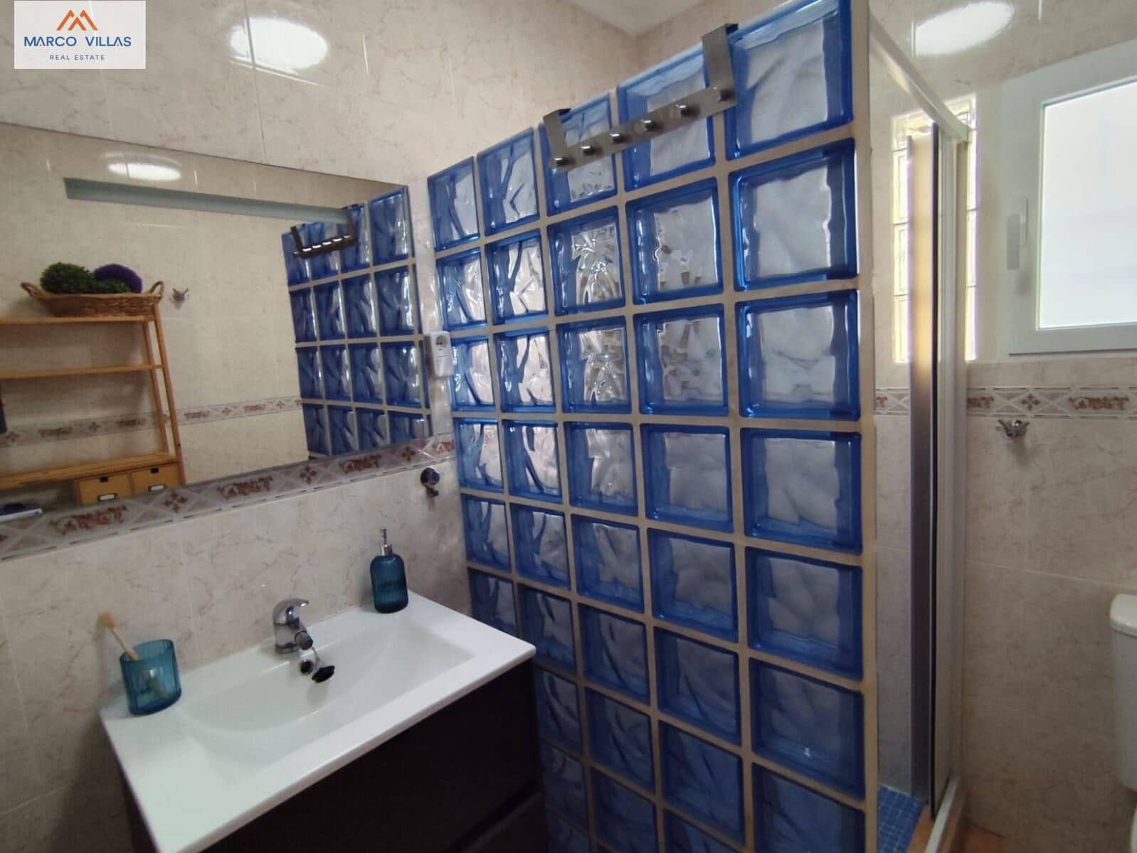 3 bedroom Villa for sale in Torrevieja with pool garage - € 399,000 (Ref: 8247752)