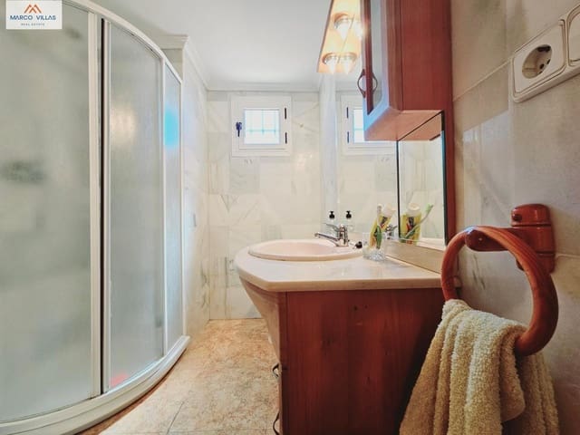 3 bedroom Penthouse for sale in Guardamar del Segura with garage - € 315,000 (Ref: 8289471)