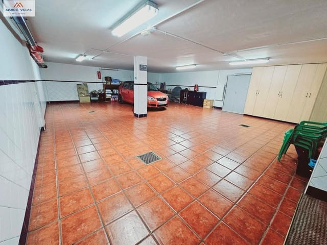 3 bedroom Penthouse for sale in Guardamar del Segura with garage - € 315,000 (Ref: 8289471)