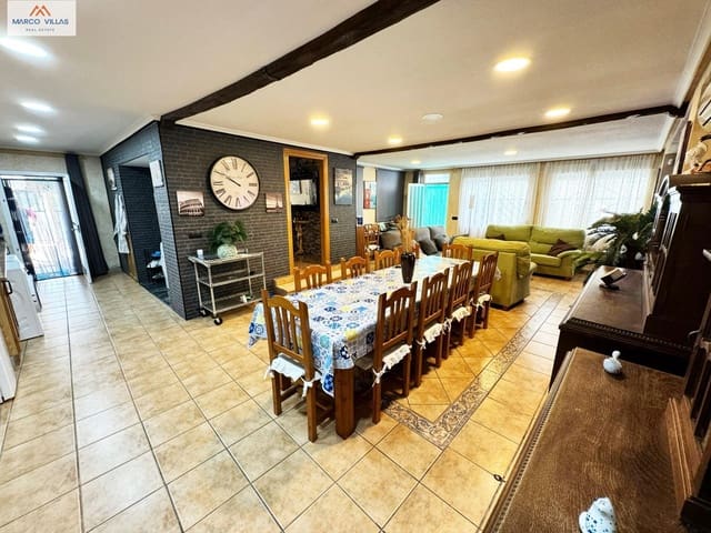 4 makuuhuone Huvila myytävänä paikassa San Fulgencio mukana 
autotalli - 290 000 € (Ref: 8289472)