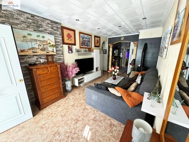 4 makuuhuone Huvila myytävänä paikassa San Fulgencio mukana 
autotalli - 290 000 € (Ref: 8289472)