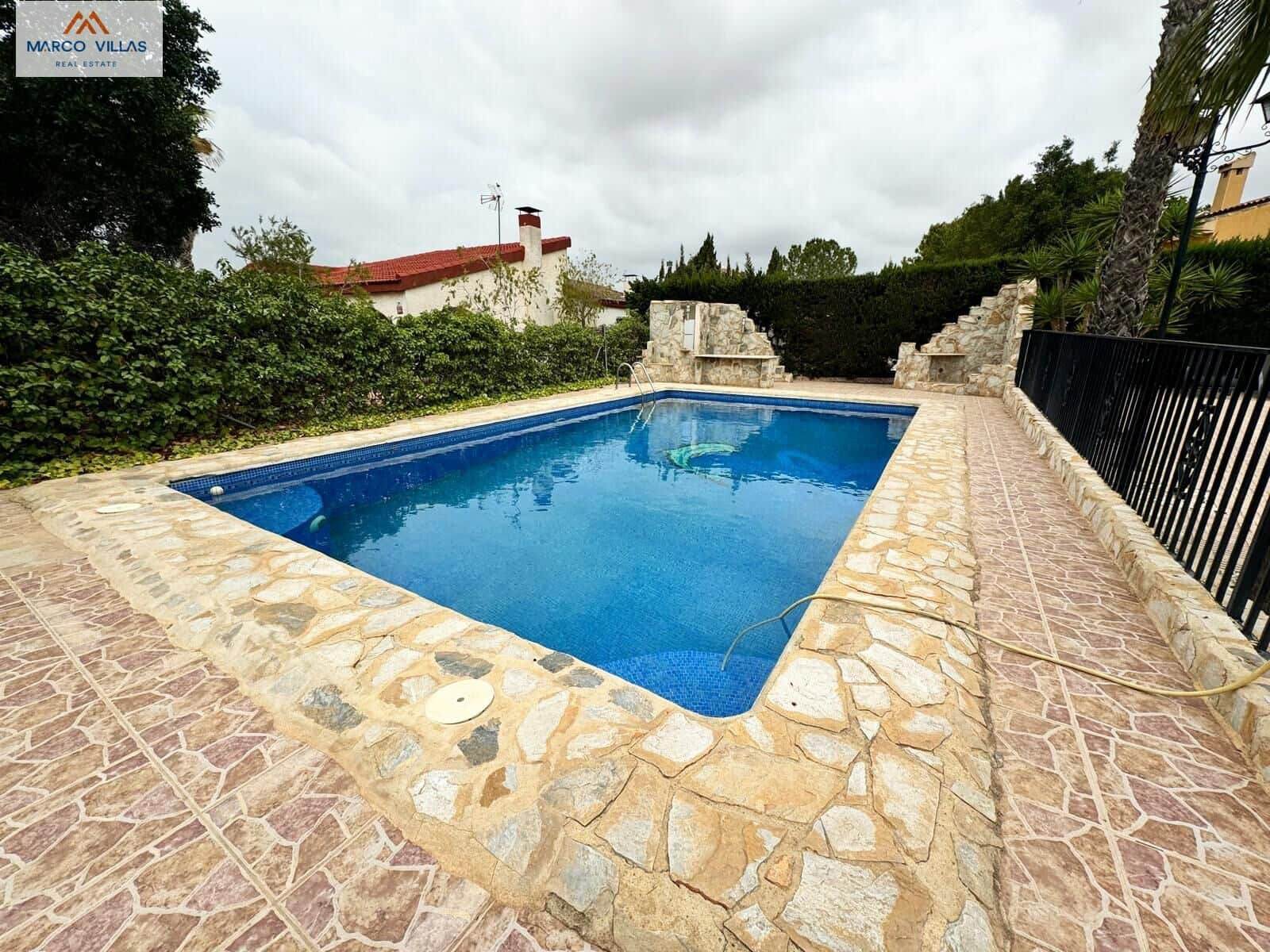 4 sypialnia Willa na sprzedaż w San Fulgencio z basenem garażem - 420 000 € (Ref: 8403354)