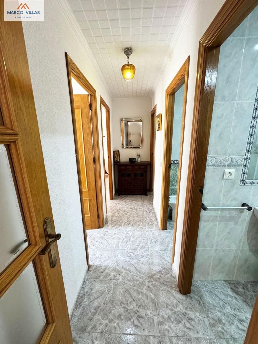 3 bedroom Flat for sale in Guardamar del Segura with garage - € 177,000 (Ref: 8551398)