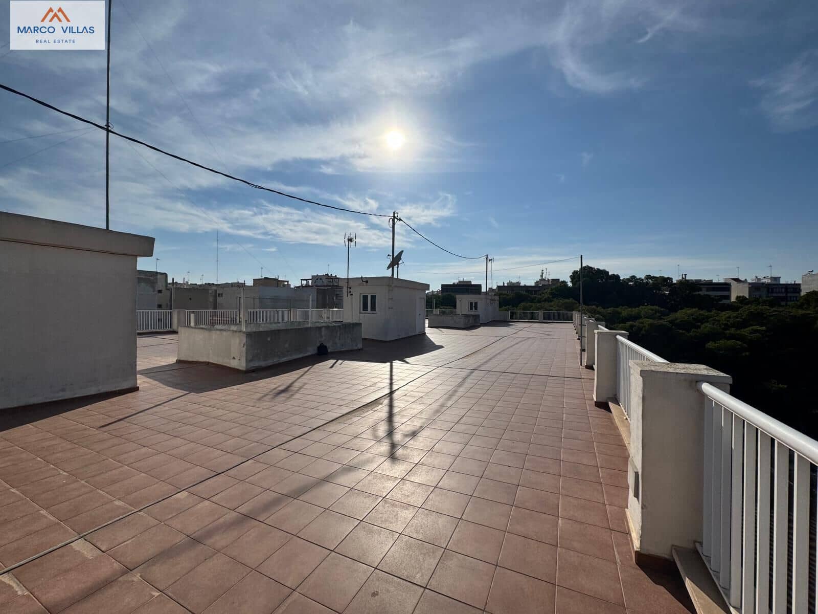 3 bedroom Flat for sale in Guardamar del Segura with garage - € 177,000 (Ref: 8551398)