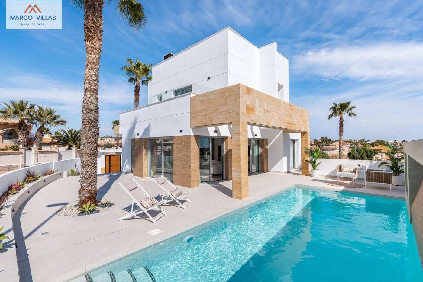 4 bedroom Villa for sale in Ciudad Quesada with pool garage - € 985,000 (Ref: 8589177)