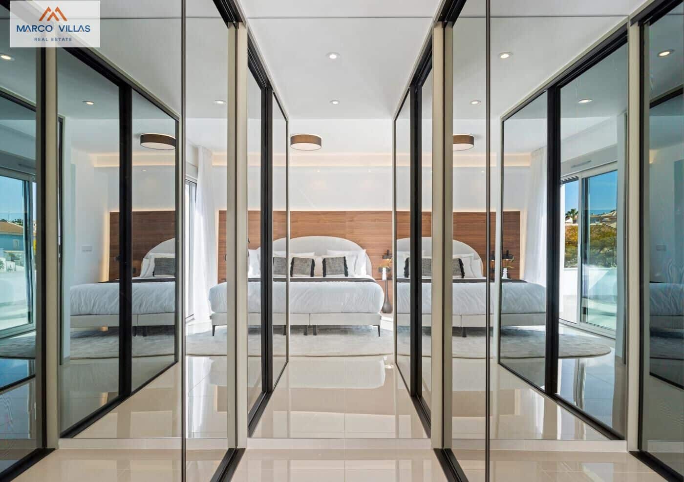 4 bedroom Villa for sale in Ciudad Quesada with pool garage - € 985,000 (Ref: 8589177)