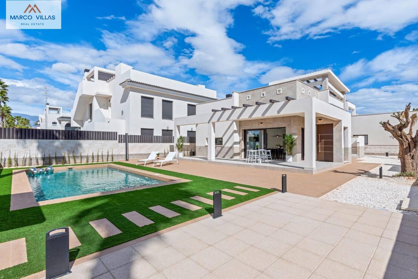 3 bedroom Villa for sale in Ciudad Quesada with pool - € 598,980 (Ref: 8591119)