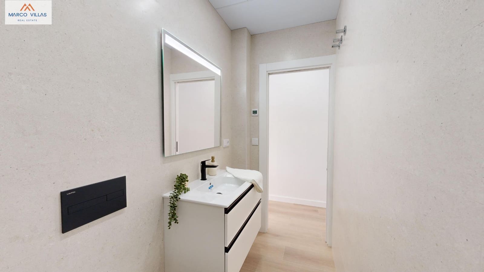 3 bedroom Apartment for sale in Guardamar del Segura with pool - € 284,500 (Ref: 8626749)