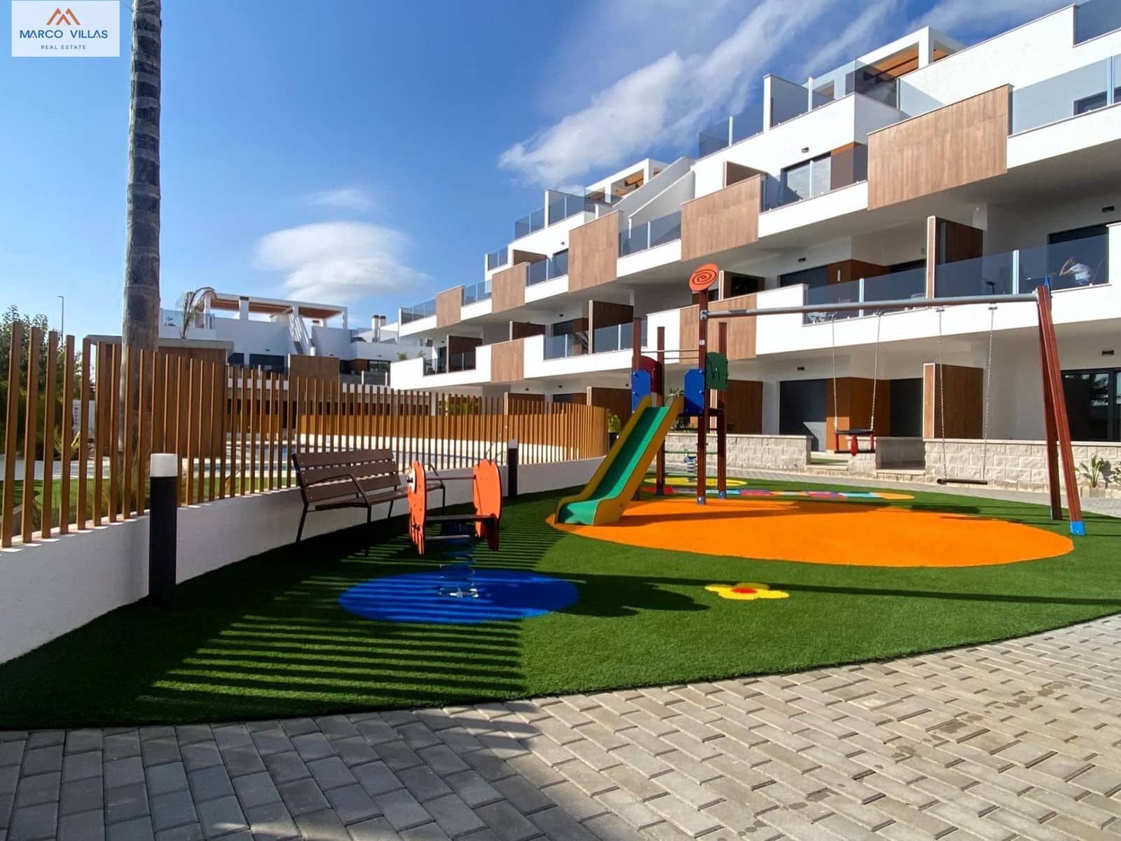 2 slaapkamer Appartement te koop in Pilar de la Horadada met zwembad garage - € 269.900 (Ref: 8672040)