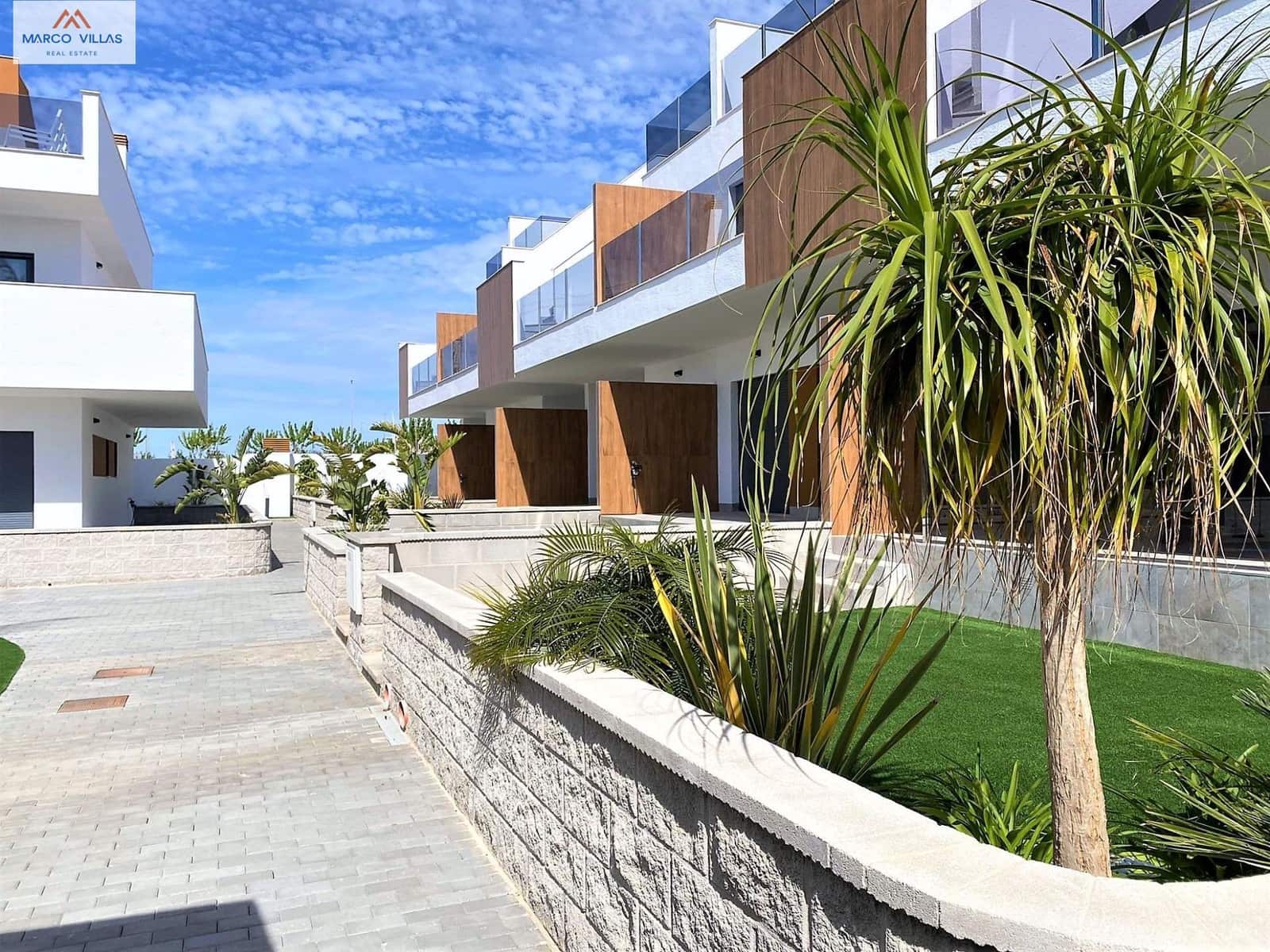 2 slaapkamer Appartement te koop in Pilar de la Horadada met zwembad garage - € 269.900 (Ref: 8672040)