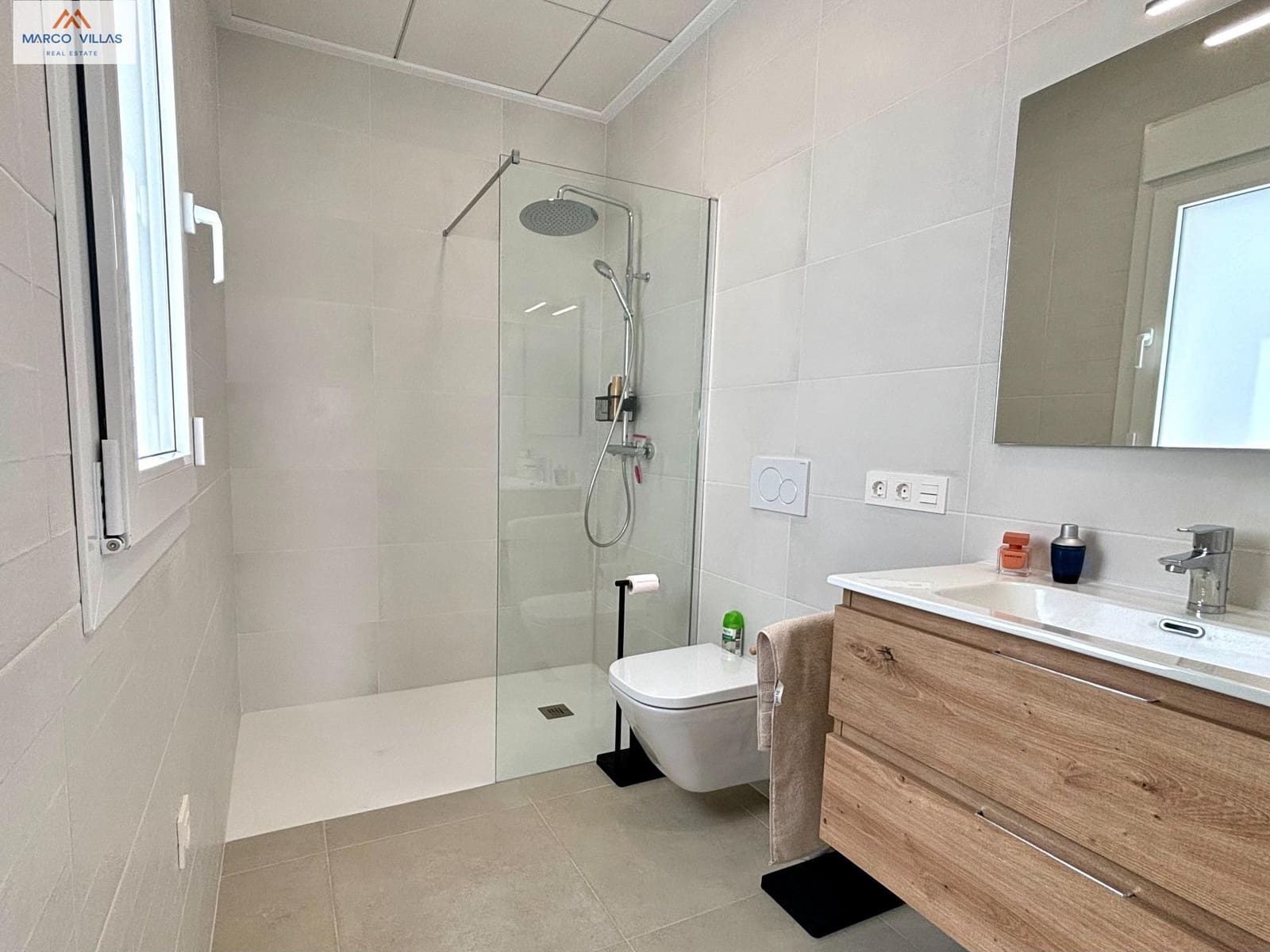 3 bedroom Villa for sale in Benijofar with pool - € 480,000 (Ref: 8741610)