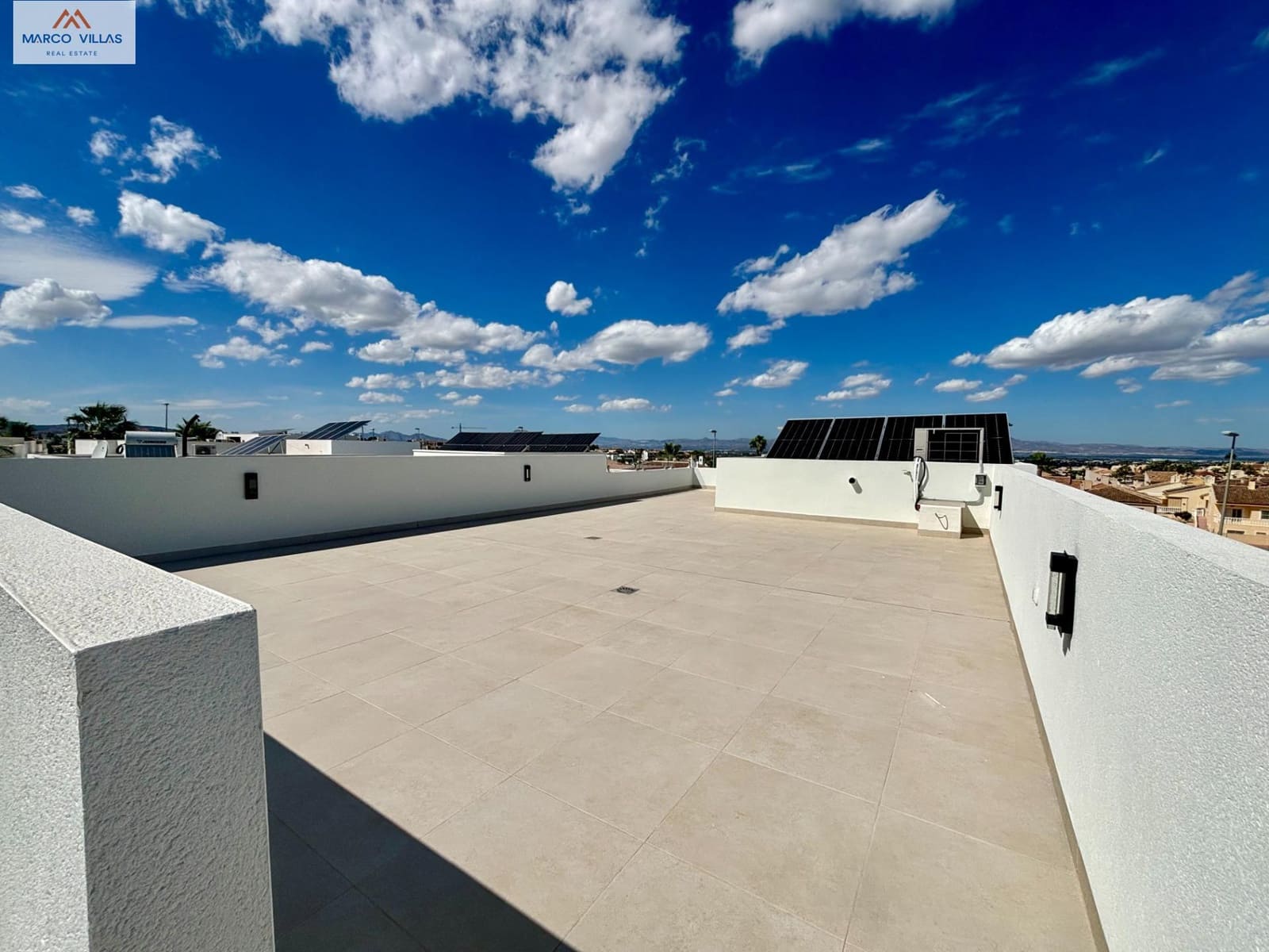 3 bedroom Villa for sale in Benijofar with pool - € 480,000 (Ref: 8741610)