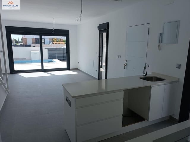 3 makuuhuone Huvila myytävänä paikassa Daya Nueva mukana uima-altaan - 290 000 € (Ref: 8741611)