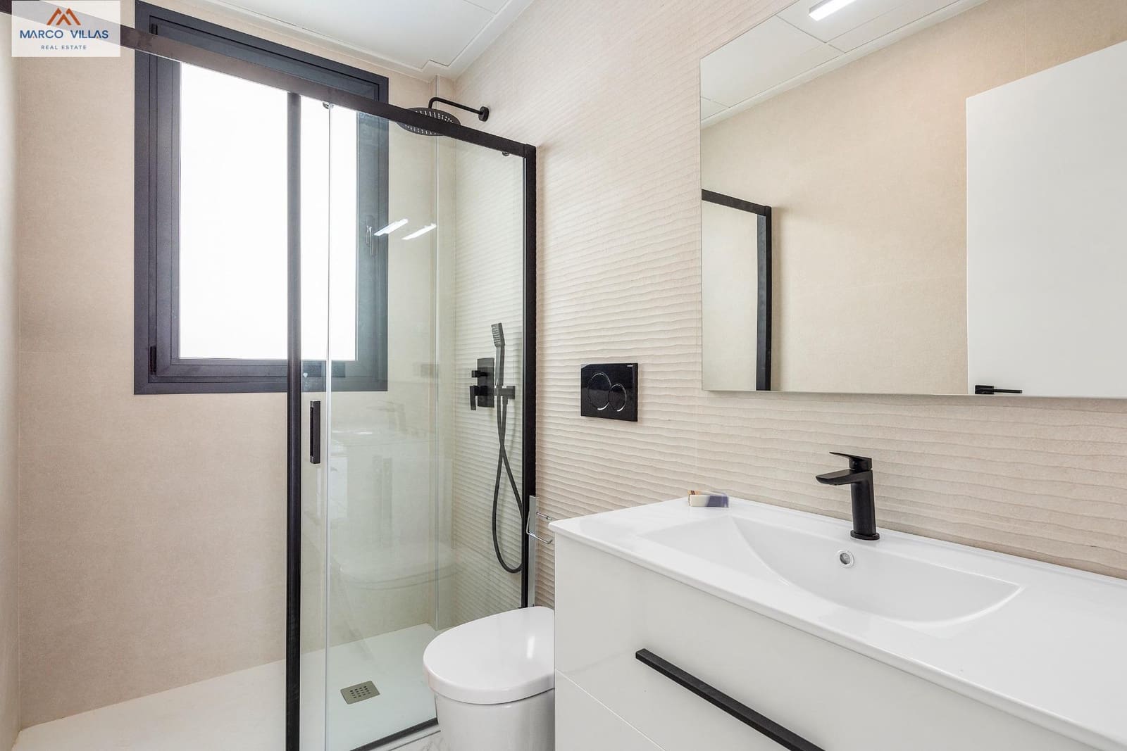 3 bedroom Villa for sale in Benijofar with pool - € 420,000 (Ref: 8741614)