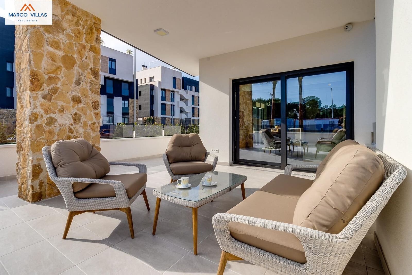 2 chambre Appartement à vendre à Guardamar del Segura avec piscine garage - 299 000 € (Ref: 8743522)