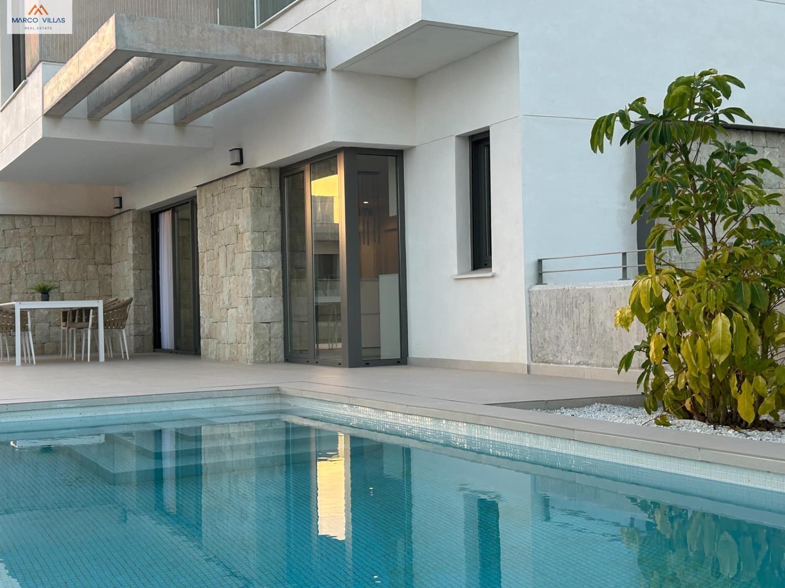 3 slaapkamer Villa te koop in Finestrat met zwembad garage - € 775.000 (Ref: 8776502)