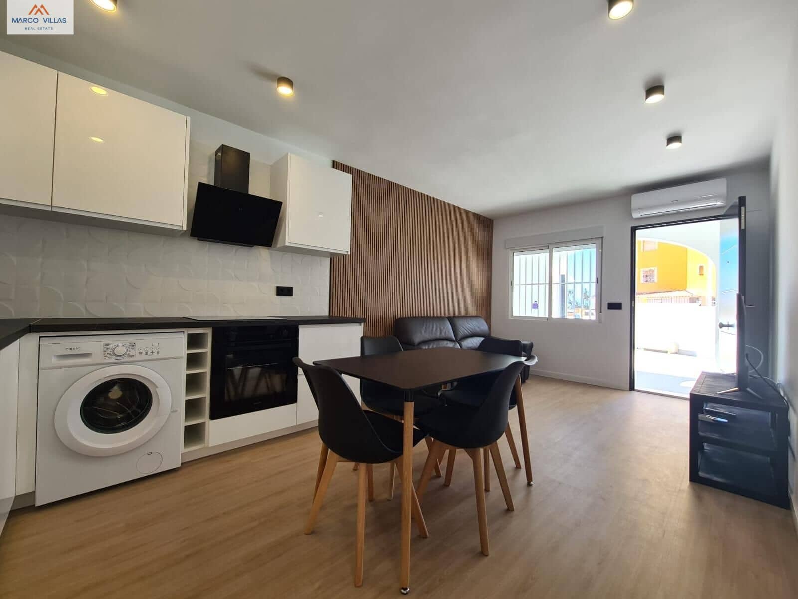 3 makuuhuone Huvila myytävänä paikassa Orihuela Costa mukana uima-altaan - 350 000 € (Ref: 8784165)