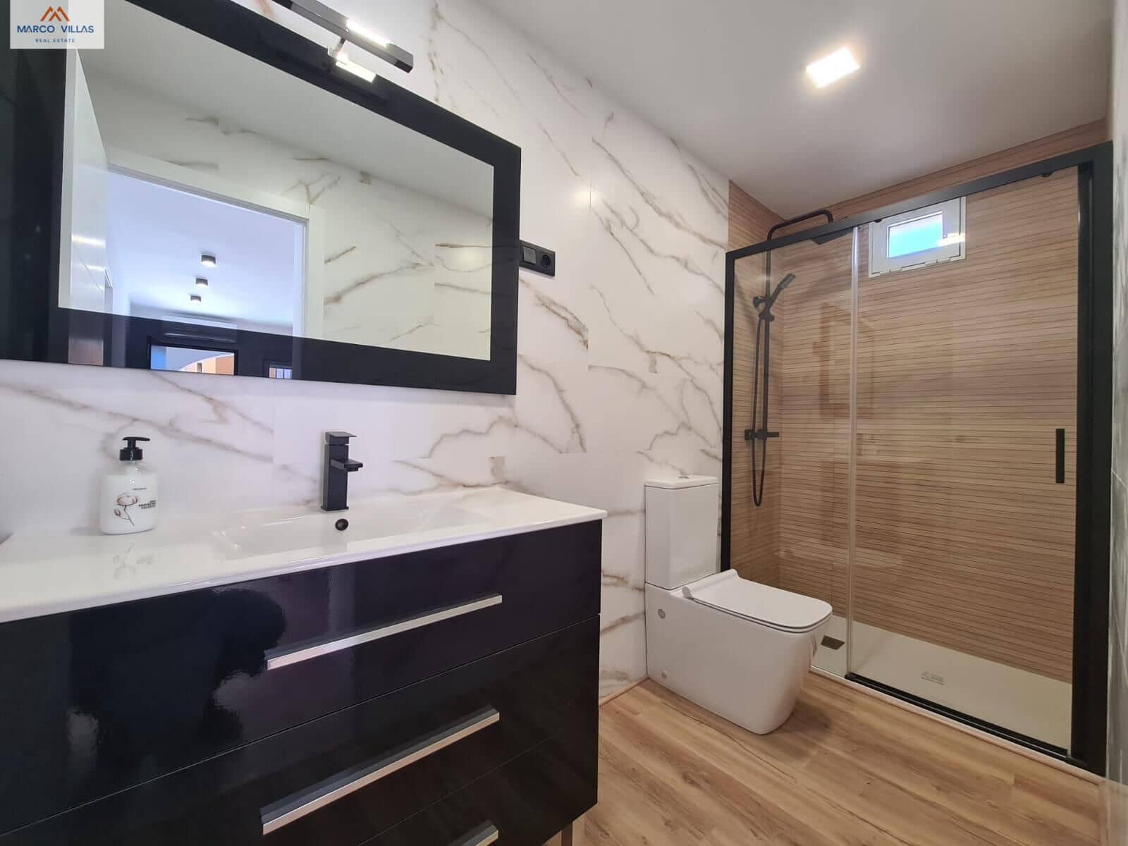 3 makuuhuone Huvila myytävänä paikassa Orihuela Costa mukana uima-altaan - 350 000 € (Ref: 8784165)