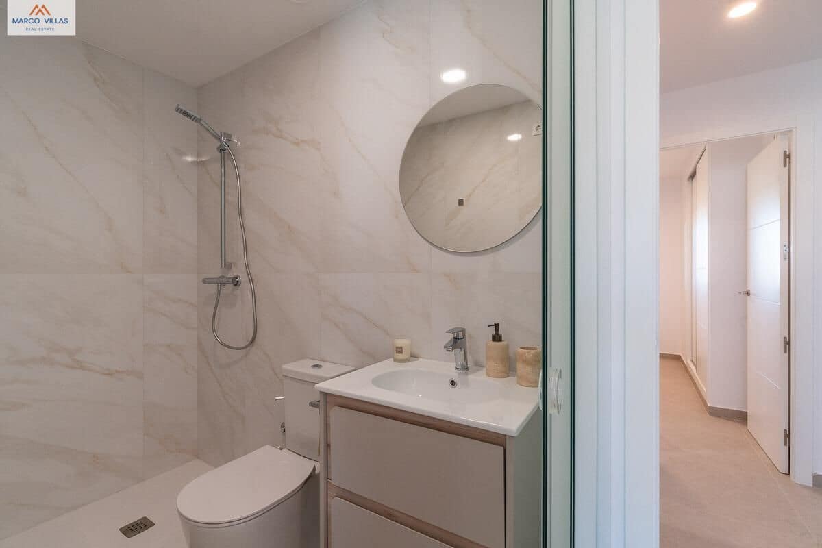 2 makuuhuone Huoneisto myytävänä paikassa Orihuela Costa mukana uima-altaan 
autotalli - 350 000 € (Ref: 8789471)