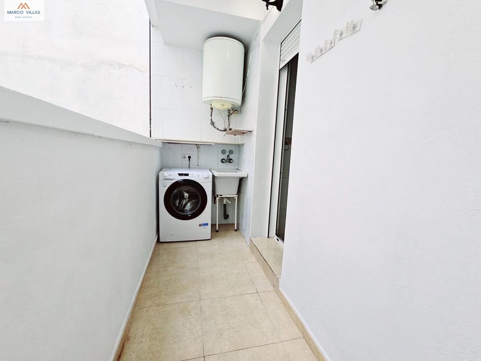 3 bedroom Apartment for sale in Torrevieja - € 159,900 (Ref: 8809738)