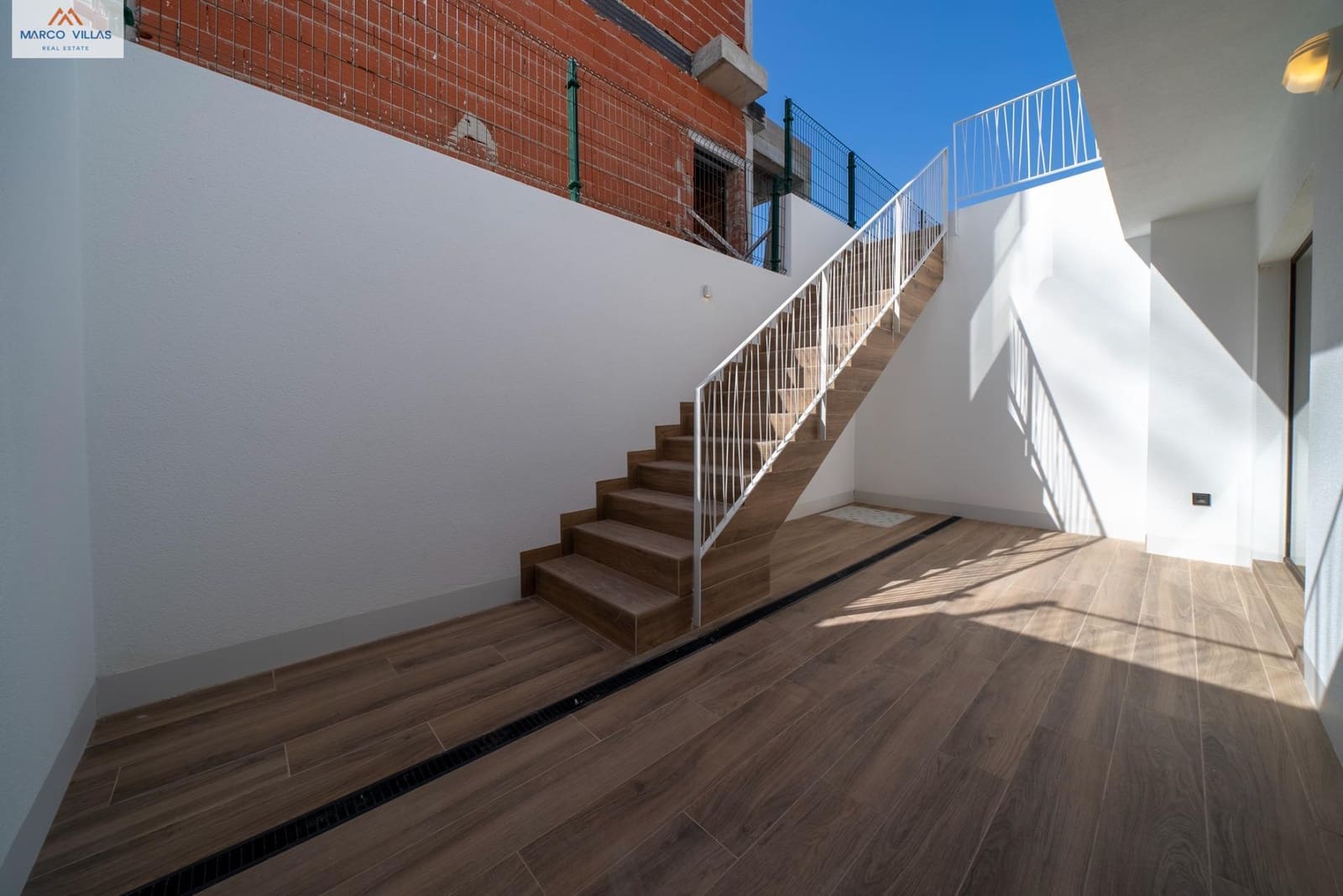 3 bedroom Villa for sale in Finestrat with pool - € 575,000 (Ref: 8809739)