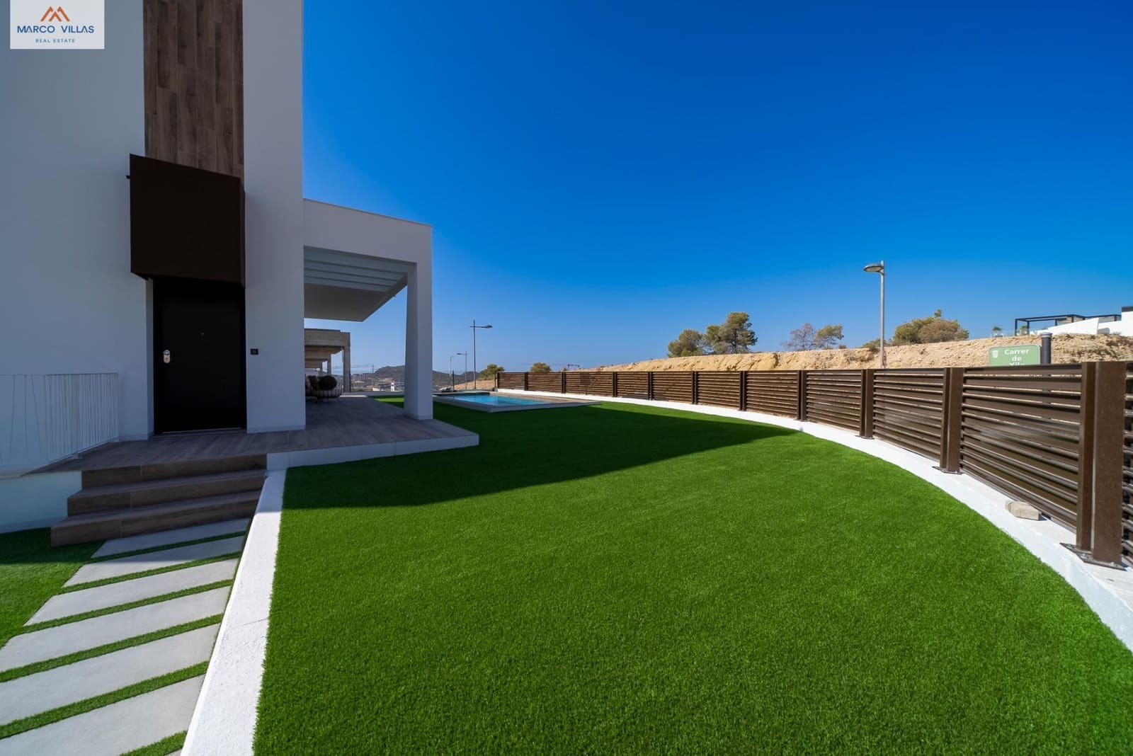 3 bedroom Villa for sale in Finestrat with pool - € 575,000 (Ref: 8809739)