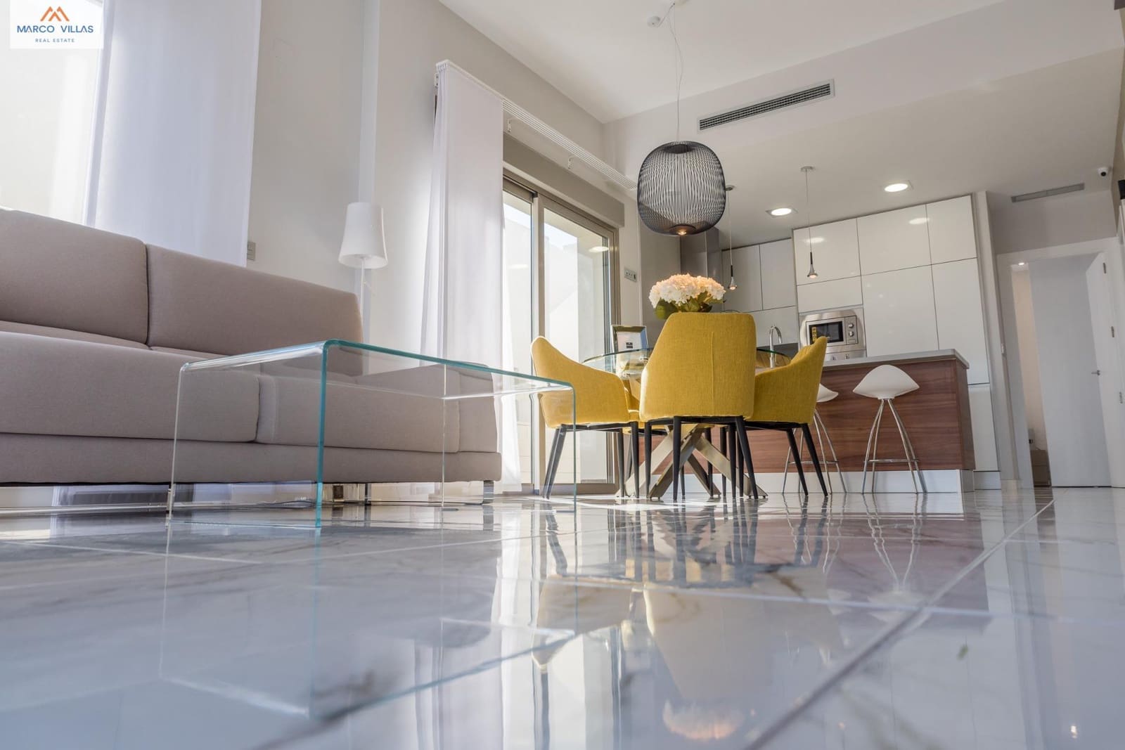 Chalet de 3 habitaciones en Orihuela Costa en venta con piscina - 370.000 € (Ref: 8813372)