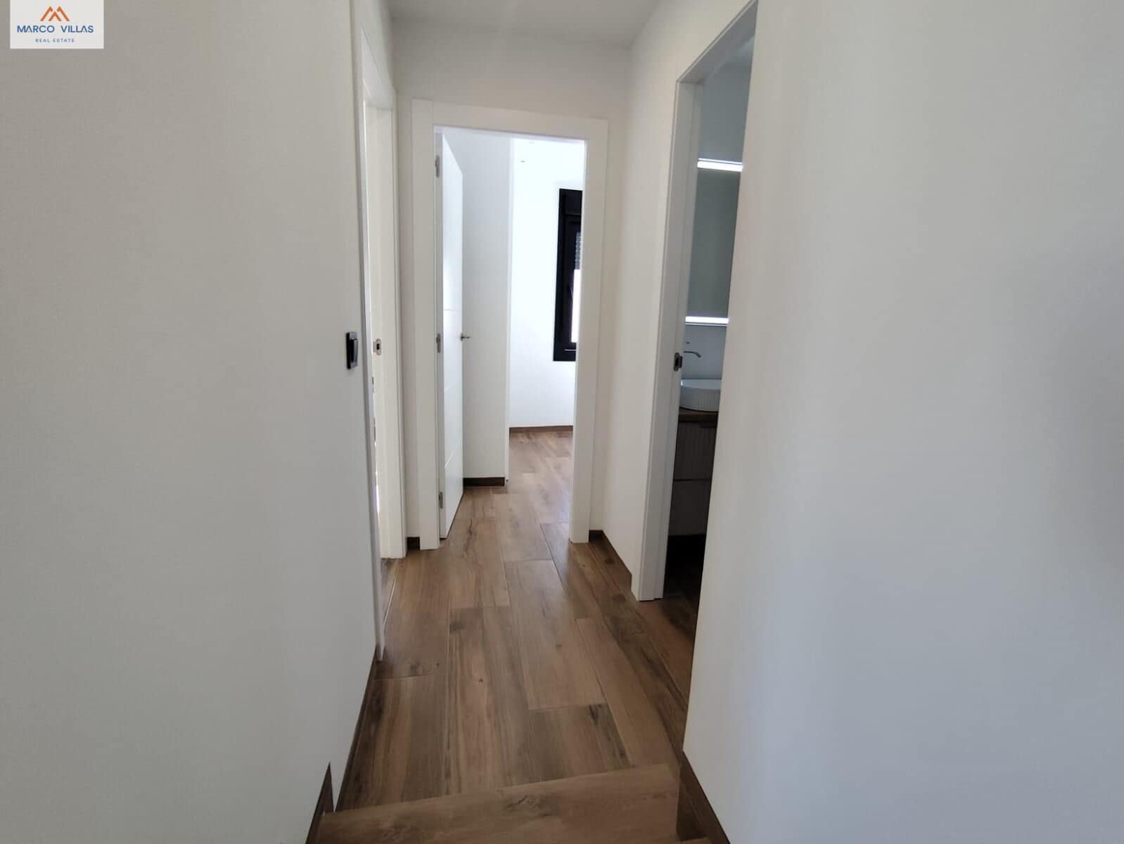 3 bedroom Villa for sale in Torrevieja with pool - € 550,000 (Ref: 8857143)