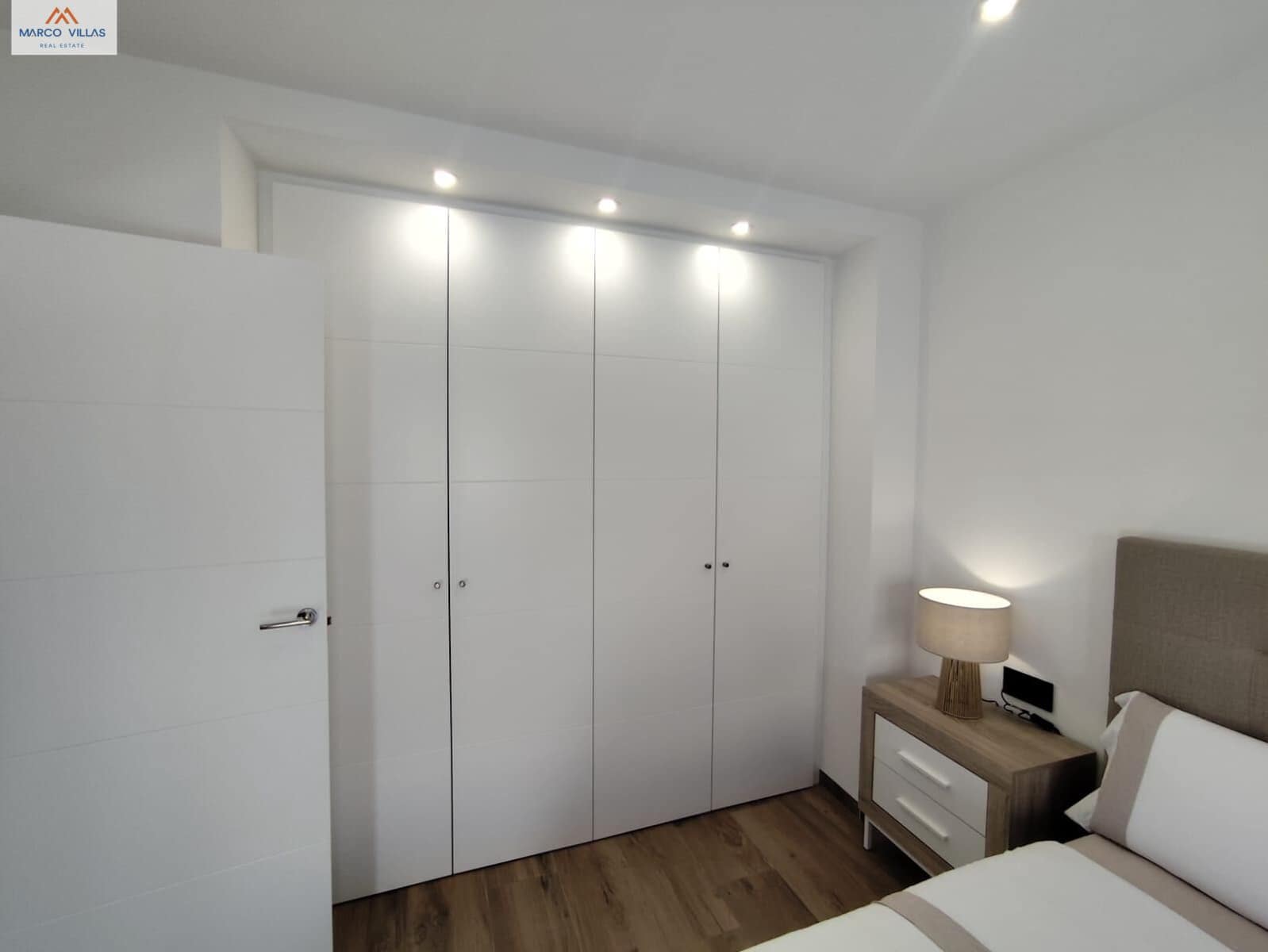 3 bedroom Villa for sale in Torrevieja with pool - € 550,000 (Ref: 8857143)