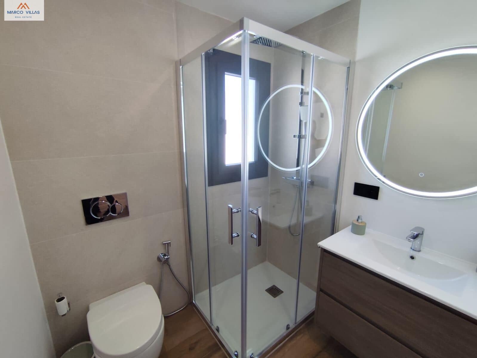 3 bedroom Villa for sale in Torrevieja with pool - € 550,000 (Ref: 8857143)